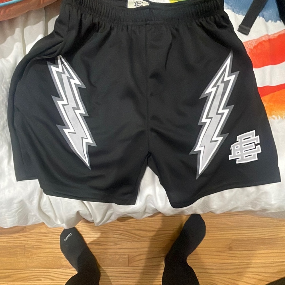 Eric Emmanuel bolt short